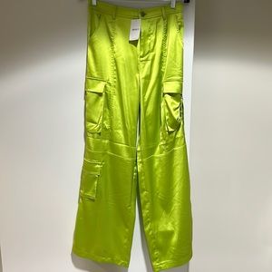 NWT F21 satin lime green cargo pants in size M